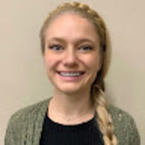 Meet your Posher, Elise